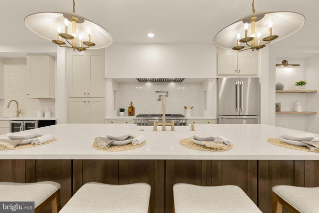 1706 BAY ST SE, Washington, DC 20003