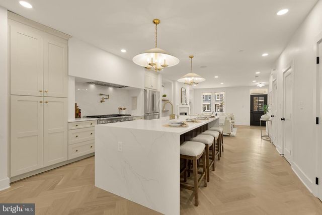 1706 BAY ST SE, Washington, DC 20003