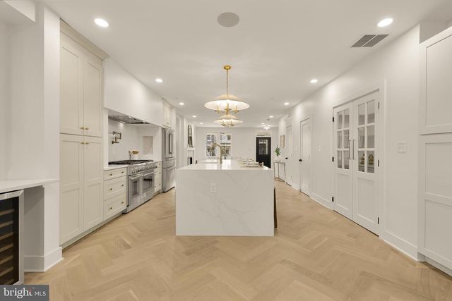 1706 BAY ST SE, Washington, DC 20003