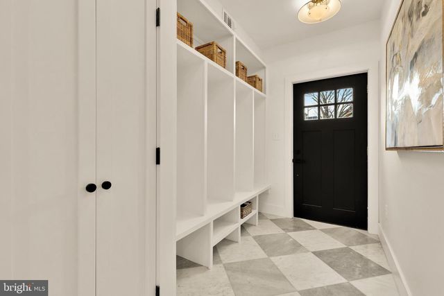 1706 BAY ST SE, Washington, DC 20003