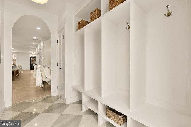 1706 BAY ST SE, Washington, DC 20003