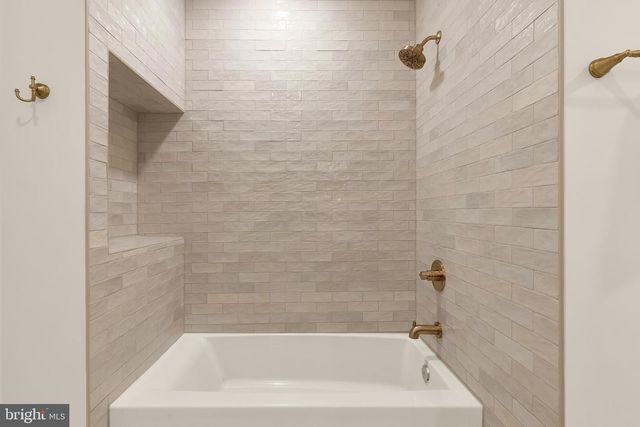 1706 BAY ST SE, Washington, DC 20003