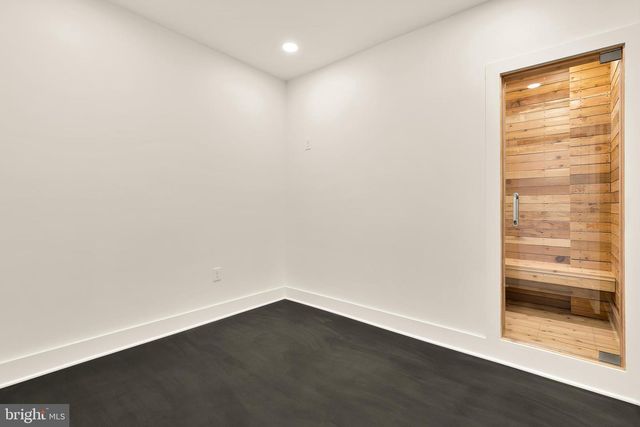 1706 BAY ST SE, Washington, DC 20003