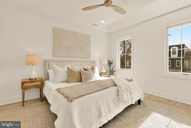 1706 BAY ST SE, Washington, DC 20003