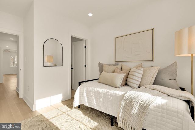 1706 BAY ST SE, Washington, DC 20003