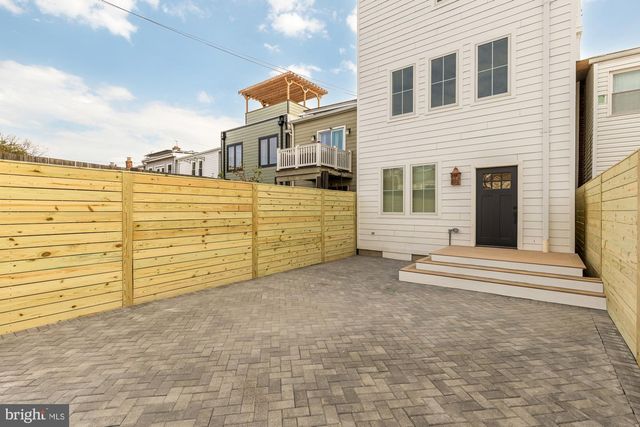 1706 BAY ST SE, Washington, DC 20003