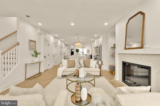 1706 BAY ST SE, Washington, DC 20003