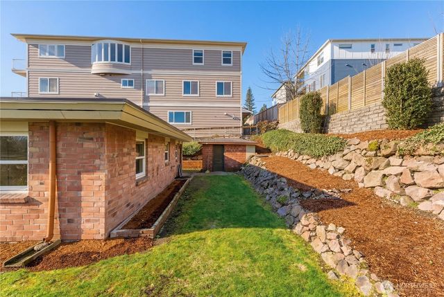 6410 NE 181st Street, Kenmore, WA 98028