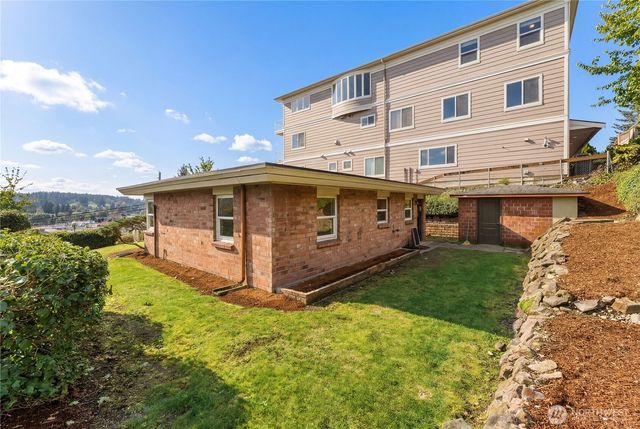 6410 NE 181st Street, Kenmore, WA 98028