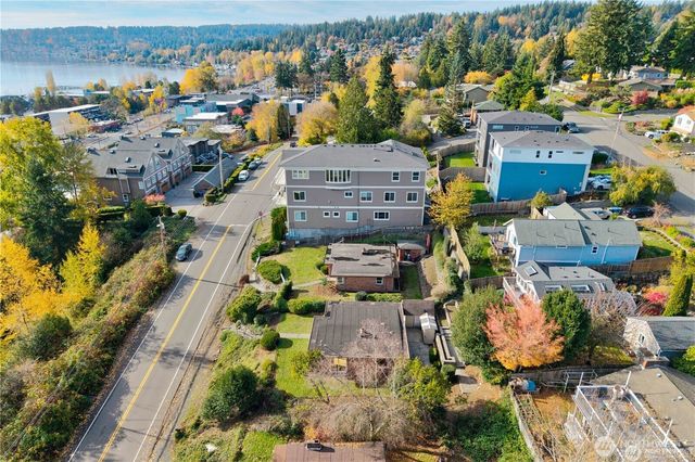 6410 NE 181st Street, Kenmore, WA 98028