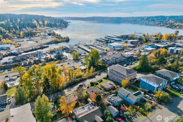 6410 NE 181st Street, Kenmore, WA 98028