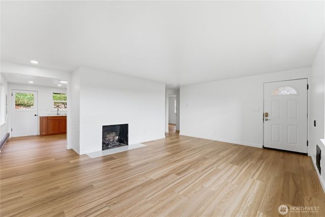 6410 NE 181st Street, Kenmore, WA 98028