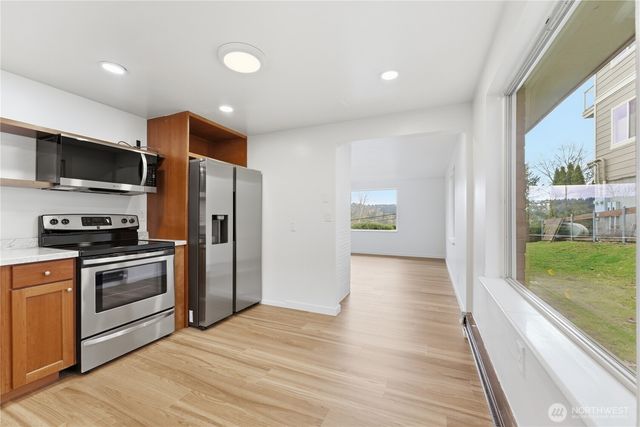 6410 NE 181st Street, Kenmore, WA 98028