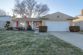 4122 Longmeadow Drive, Trenton City, MI 48183