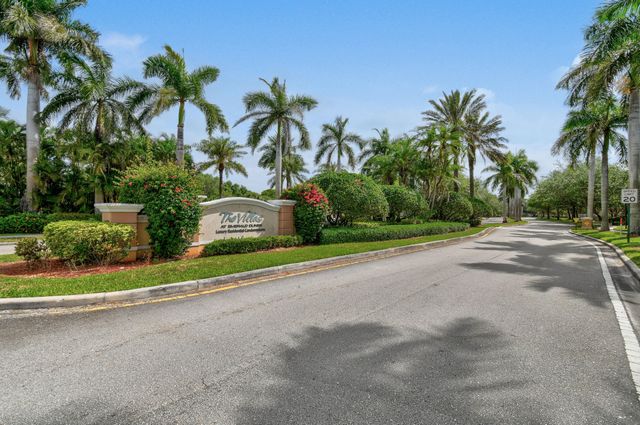 6556 Emerald Dunes Drive 302, West Palm Beach, FL 33411