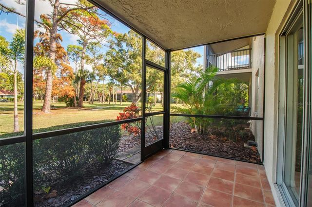 960 LA COSTA CIRCLE 3, Sarasota, FL 34237