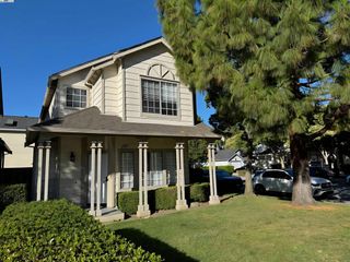 6221 Potrero Dr, Newark, CA 94560