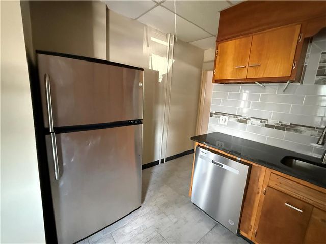823 Main Street, Bethlehem City, PA 18018