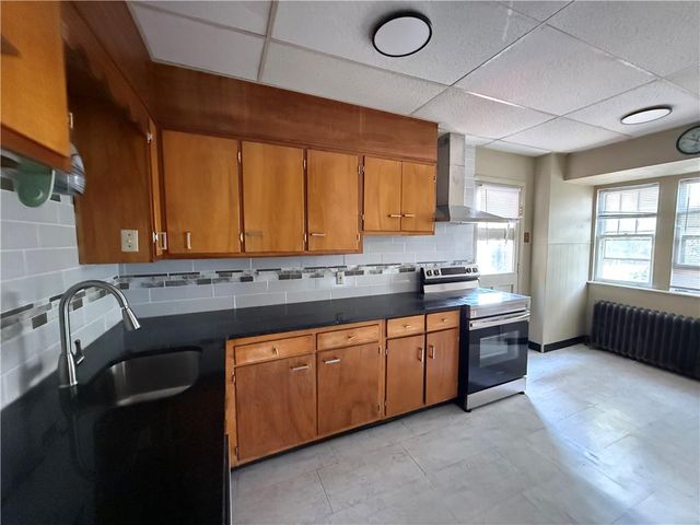 823 Main Street, Bethlehem City, PA 18018
