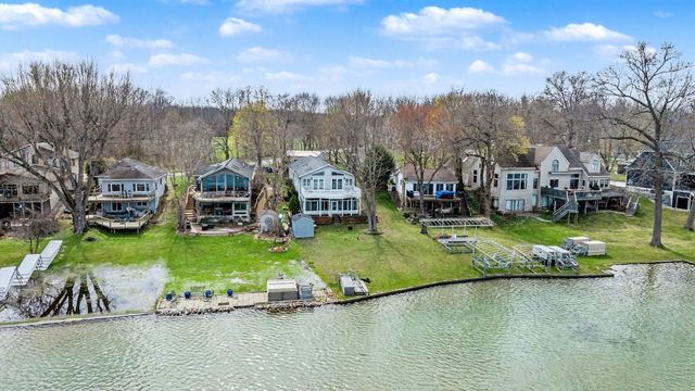 19656 Lakeshore Drive, Park Twp, MI 49093