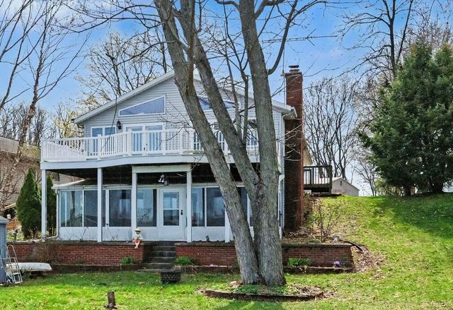 19656 Lakeshore Drive, Park Twp, MI 49093