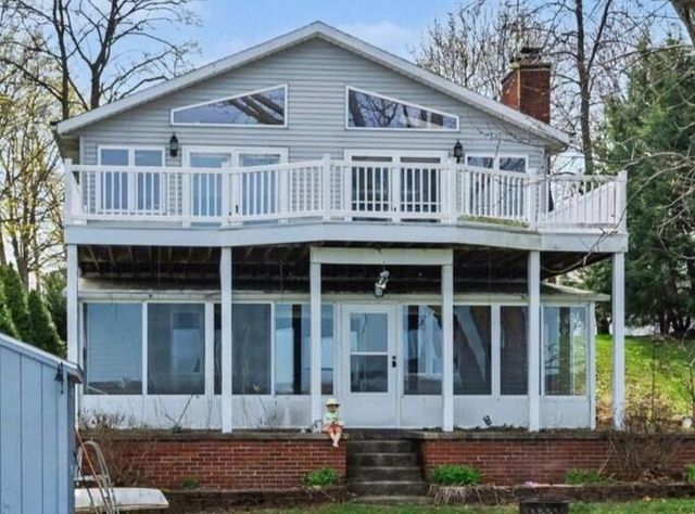 19656 Lakeshore Drive, Park Twp, MI 49093