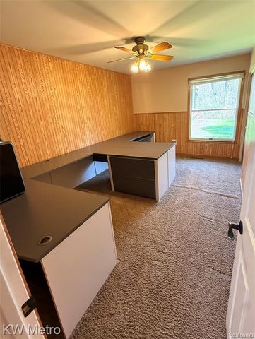 2949 E Hillside Drive, Midland, MI 48640