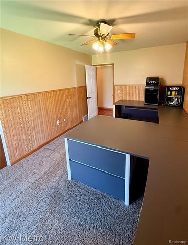 2949 E Hillside Drive, Midland, MI 48640