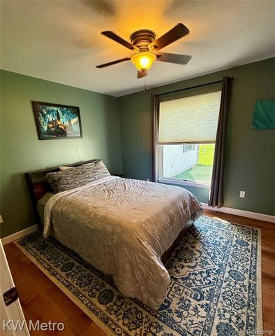 2949 E Hillside Drive, Midland, MI 48640
