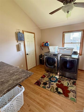 2949 E Hillside Drive, Midland, MI 48640