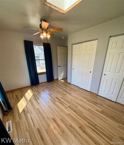 2949 E Hillside Drive, Midland, MI 48640