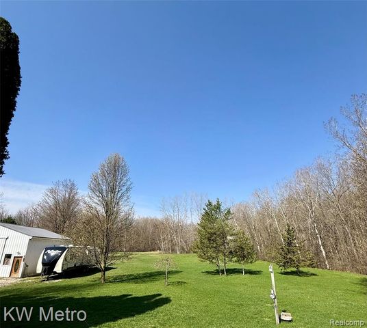 2949 E Hillside Drive, Midland, MI 48640
