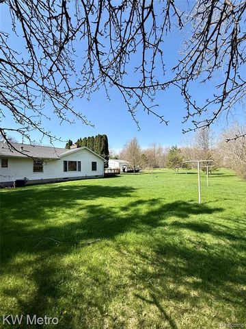 2949 E Hillside Drive, Midland, MI 48640
