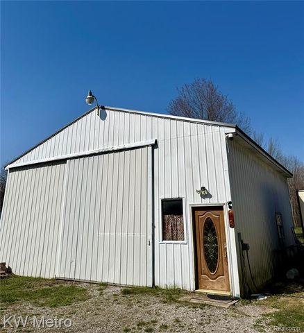2949 E Hillside Drive, Midland, MI 48640