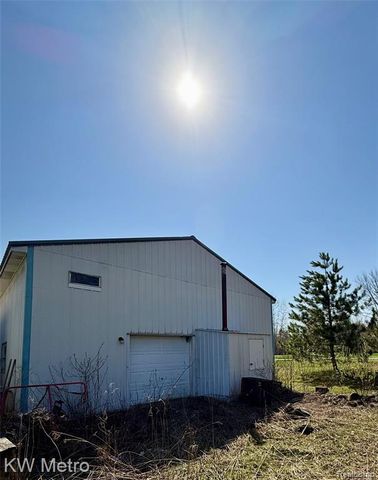 2949 E Hillside Drive, Midland, MI 48640