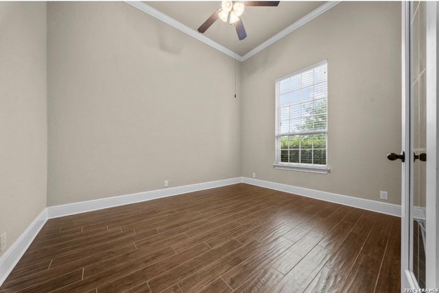 8915 RIVER BLF, San Antonio, TX 78255