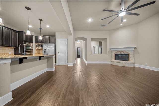 8915 RIVER BLF, San Antonio, TX 78255