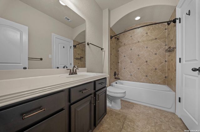 8915 RIVER BLF, San Antonio, TX 78255