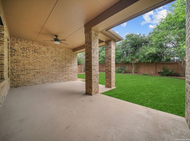8915 RIVER BLF, San Antonio, TX 78255