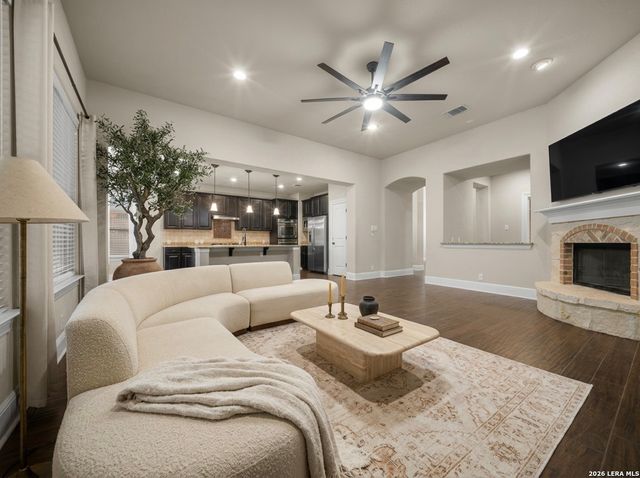 8915 RIVER BLF, San Antonio, TX 78255