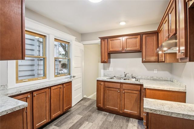 380 Rosewood Terrace, Rochester, NY 14609