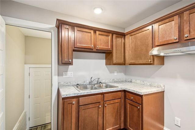 380 Rosewood Terrace, Rochester, NY 14609