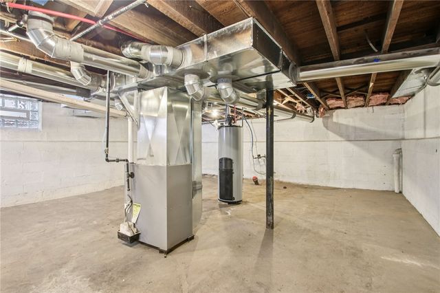 380 Rosewood Terrace, Rochester, NY 14609