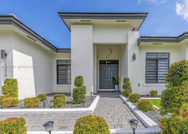 13218 SW 230th Street, Miami, FL 33170
