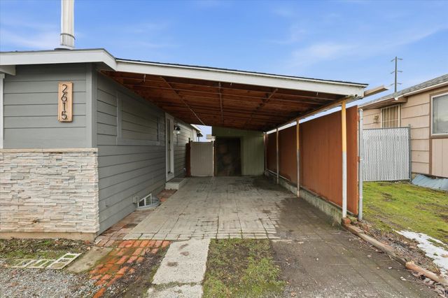 2615 N Hogan St St, Spokane, WA 99207