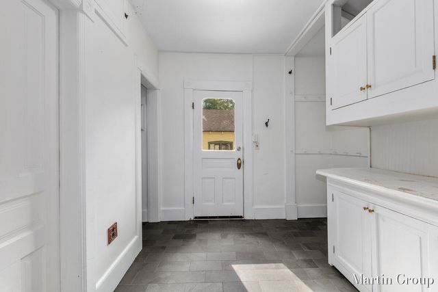 100 Luton Avenue, Grand Rapids, MI 49506