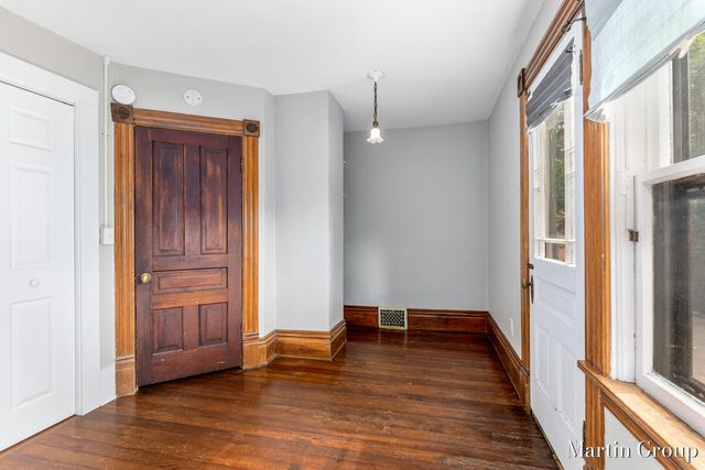 100 Luton Avenue, Grand Rapids, MI 49506
