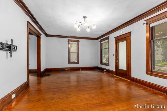 100 Luton Avenue, Grand Rapids, MI 49506