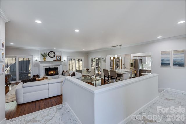 20 Quayside Court, Lake Wylie, SC 29710