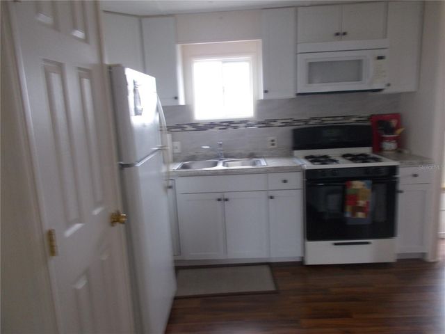 6821 OCEAN COURT, North Port, FL 34287